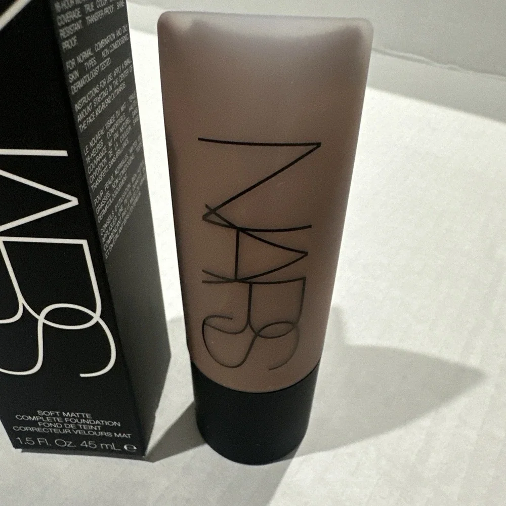 Nars Soft Matte Complete Foundation NEW 1.5 oz. Zambie Deep 5